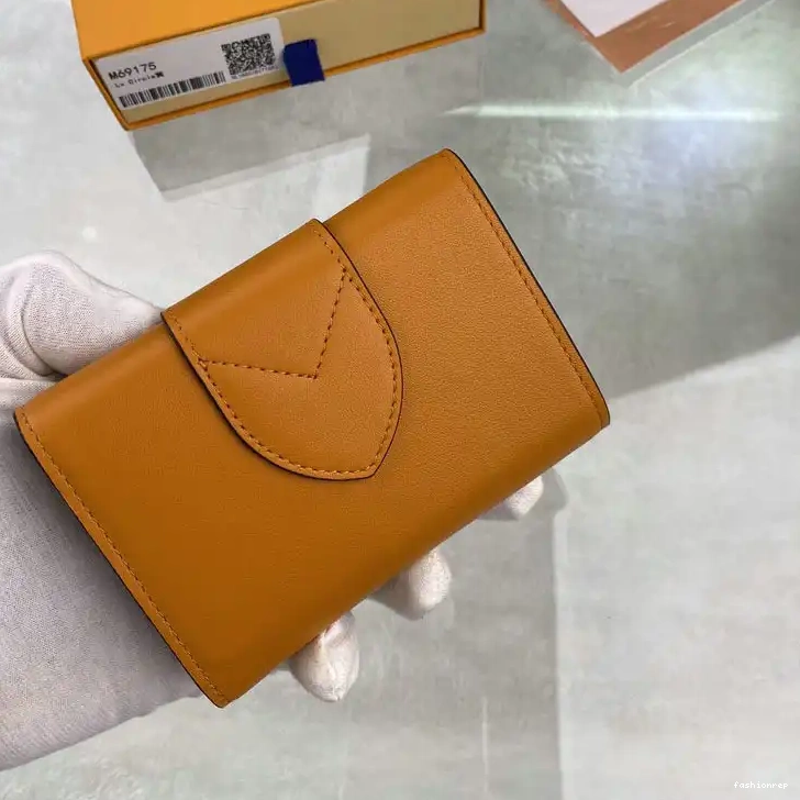 Fashionrepsfam ru Bags 208B570016 LV 0708